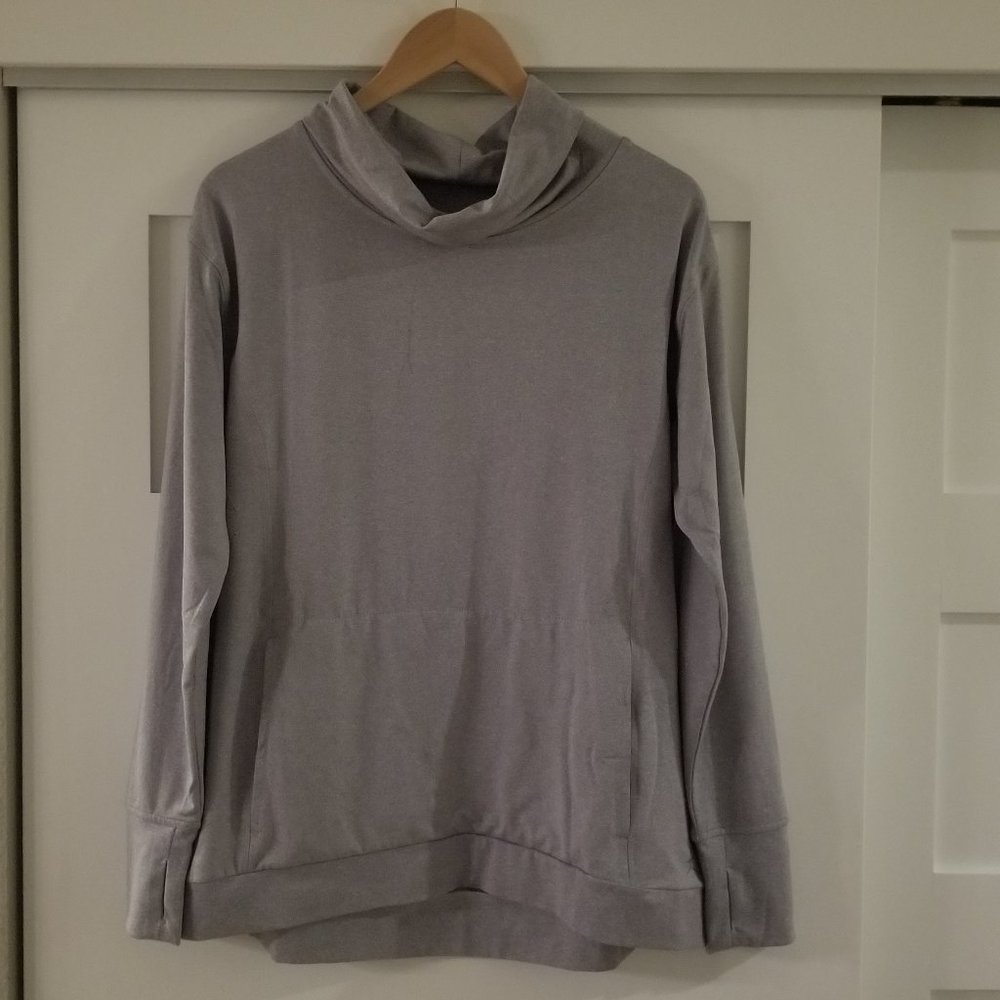 Danskin Long Sleeve Cowl Neck Top with Pockets Size Medium